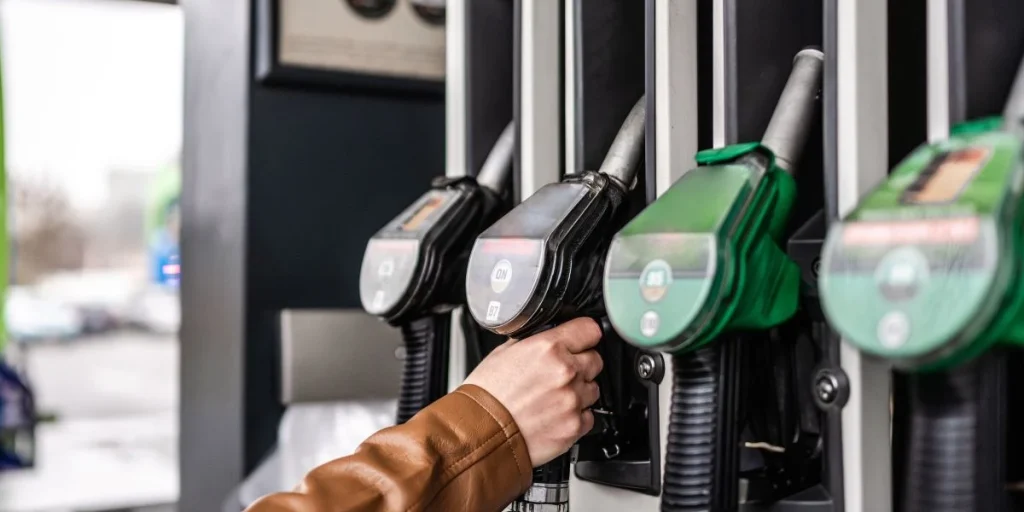 Diesel, fueling, woman