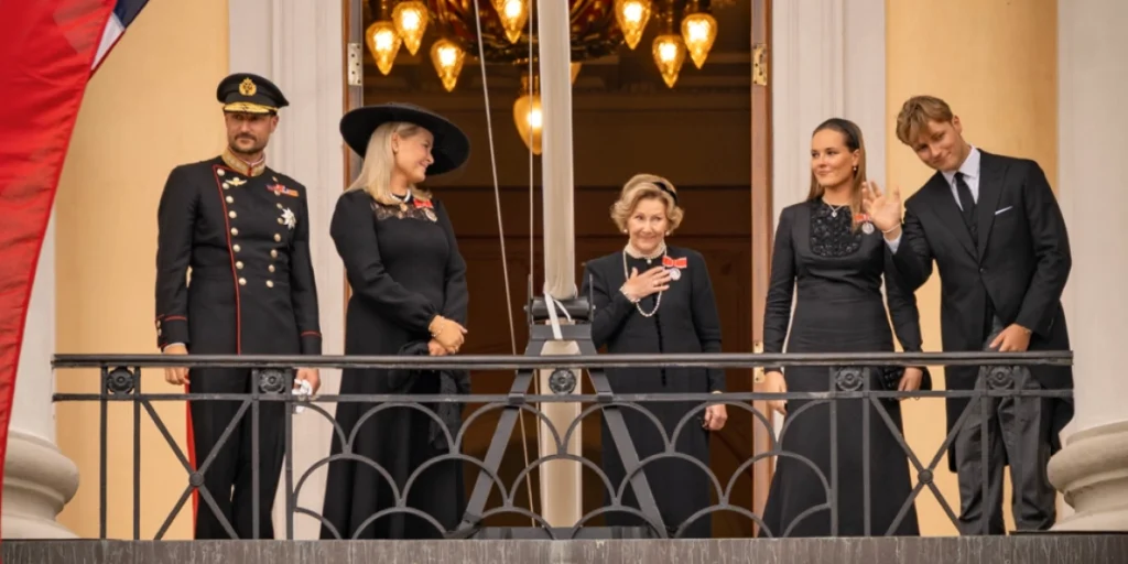 Dronning Sonja og kronprinsesse Ingrid Alexandra på samme liste: Sist skapte nominasjonen kontroverser