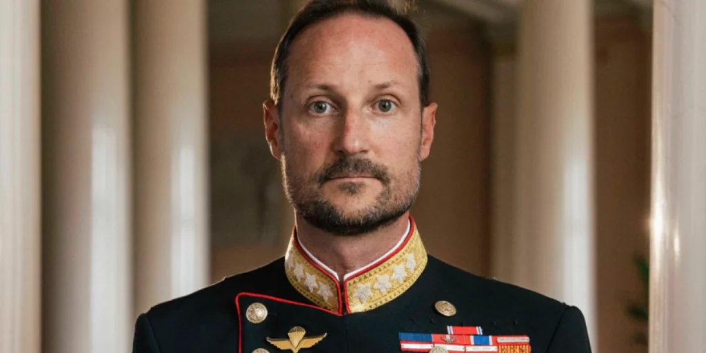 Hans Majestet Kong Haakon VIII før ekstraordinært statsråd på Det kongelige slott 2026, king Haakon, norwegian royal, kongelig