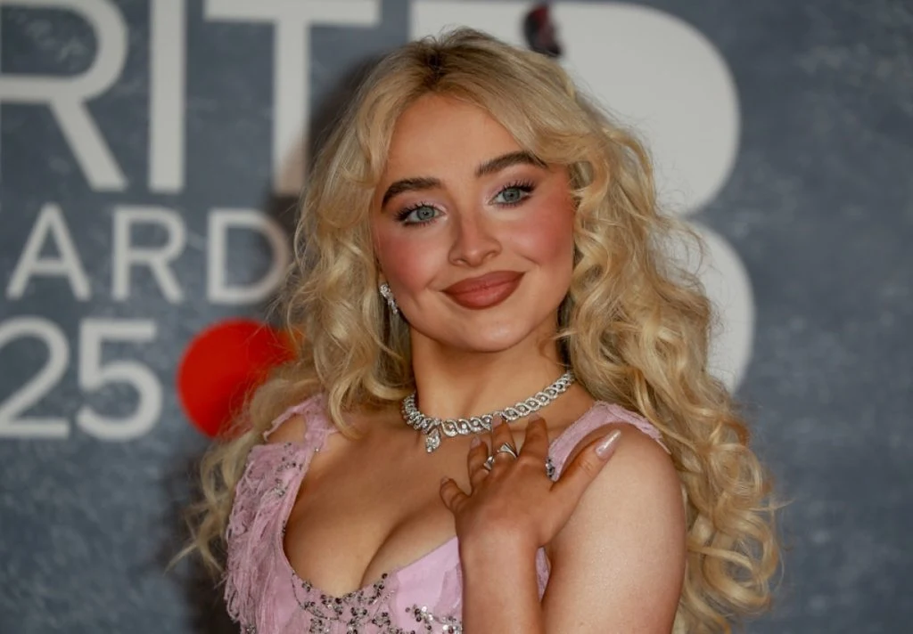 Sabrina Carpenter springer ud som skuespiller: Blevet castet til stor rolle i Tom Holland-film
