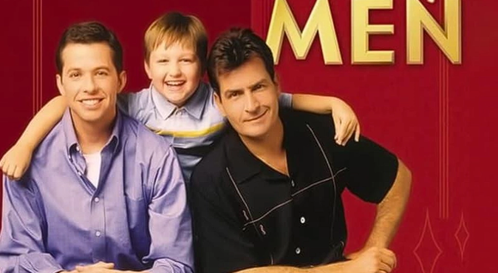 Da Charlie Sheen forsvandt, gik det galt: 11 absurde facts om Two and a Half Mens sidste sæsoner