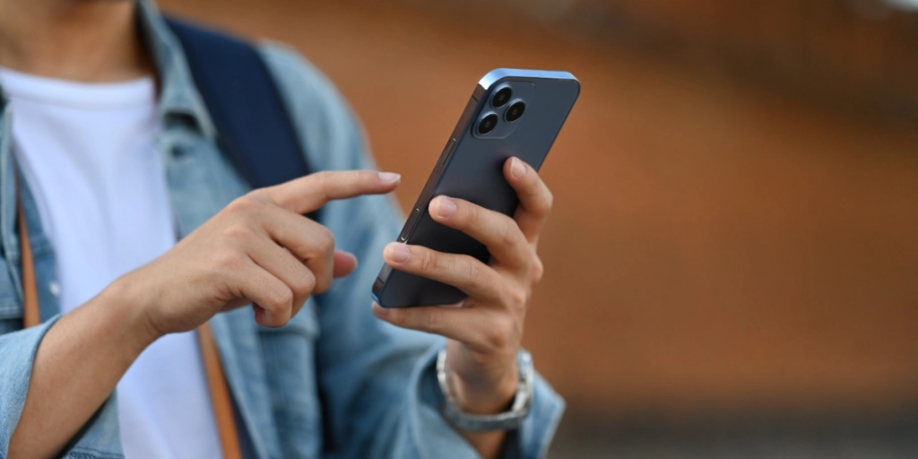 iPhone, mobil