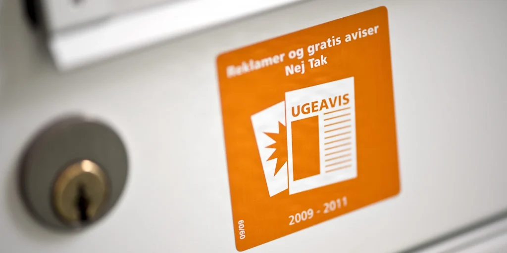 Klistermærke på postkasse
