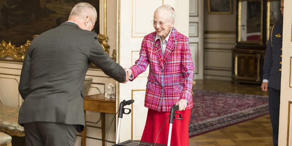 Nyt tegn vækker bekymring om dronning Margrethes helbred: “Det går kun én vej”
