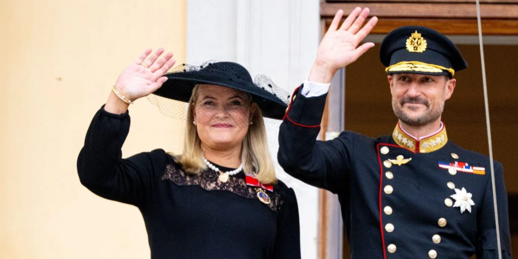 Vild stigning: Så mange millioner får kong Haakon og dronning Mette-Marit i apanage næste år