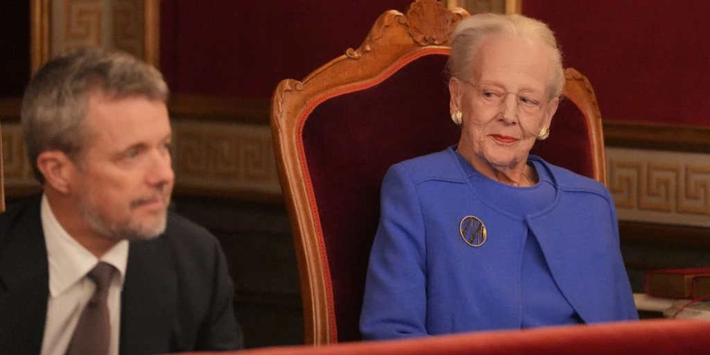 Første billede af dronning Margrethe efter sygdom: Én detalje springer i øjnene