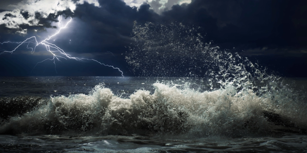 Storm, Oväder