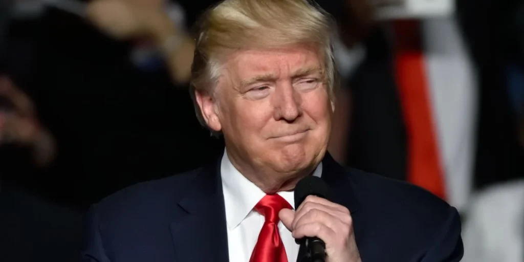 Donald Trump, face