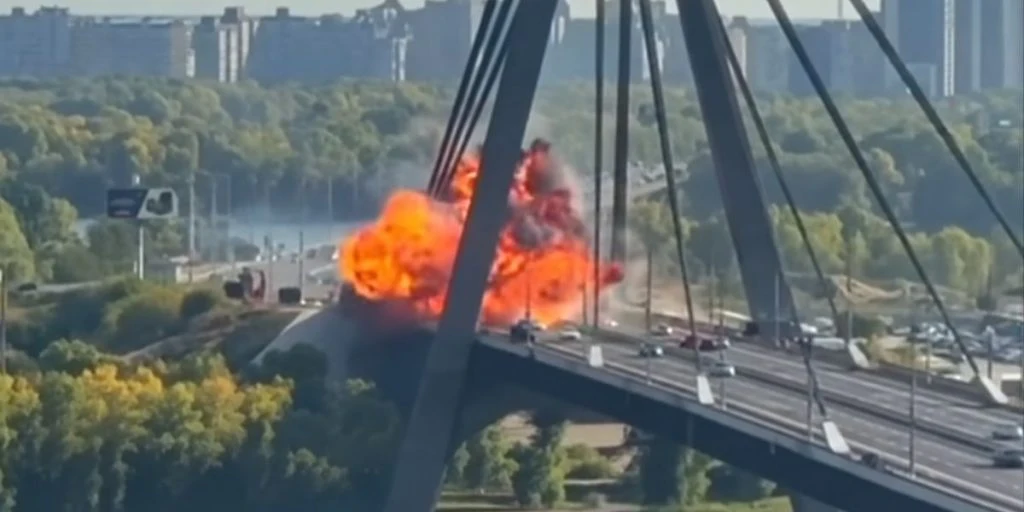 Kyiv's Northern Bridge explosion by Russian drones