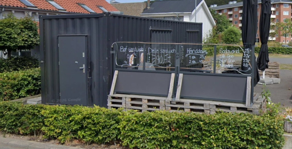 Folk flækker af grin over pølsemands nye tiltag: “Du er jo for genial”